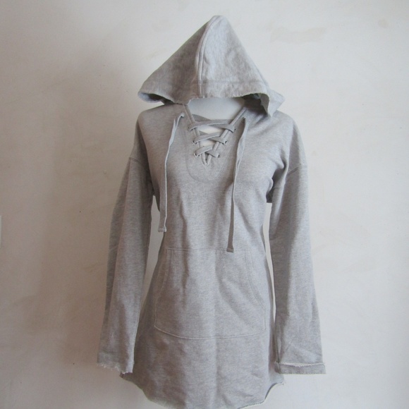 Women's Sanctuary Sweater - Picture 2 of 3